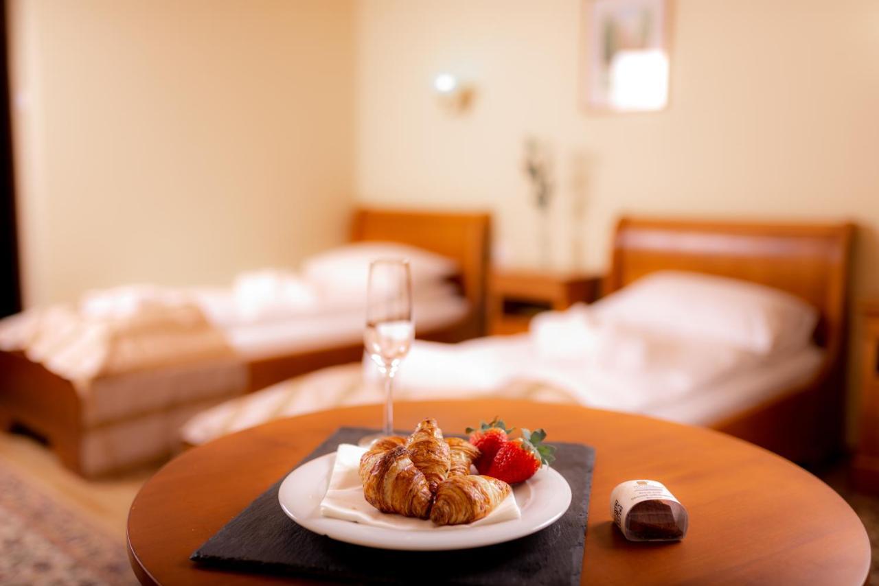 Septimia Hotels & Spa Resort Одорхею-Секуйеск Экстерьер фото