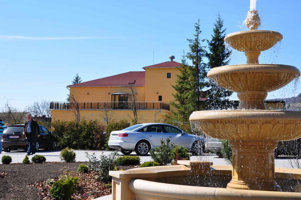 Septimia Hotels & Spa Resort Одорхею-Секуйеск Экстерьер фото